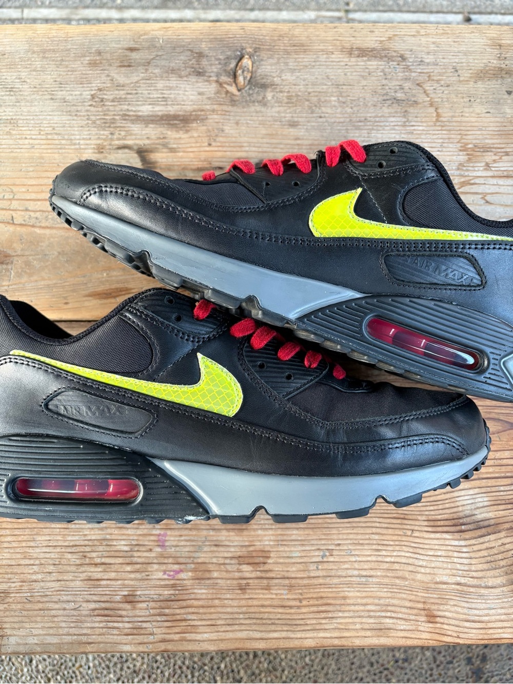 Nike Air Max 90 City Pack FDNY